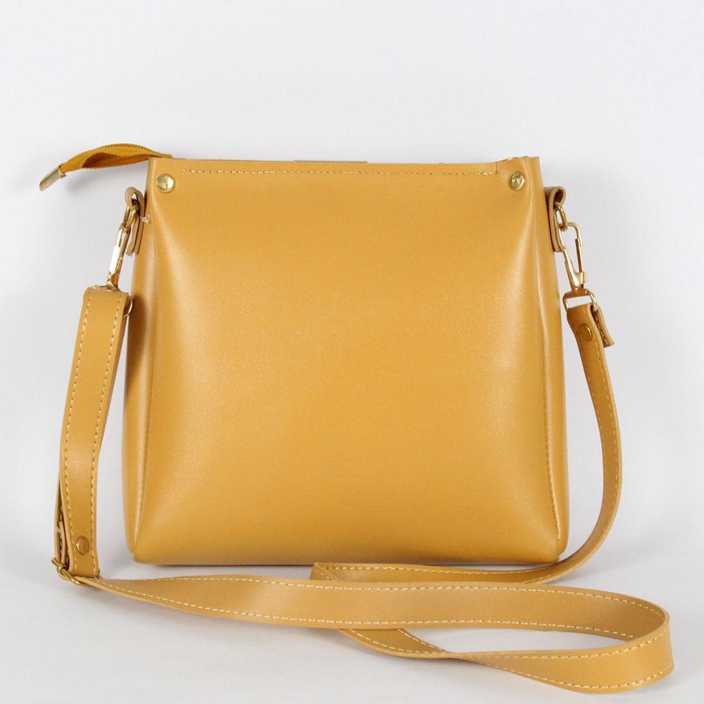 Elegant Quilted Shoulder Bag – Timeless Charm in Every Stitch